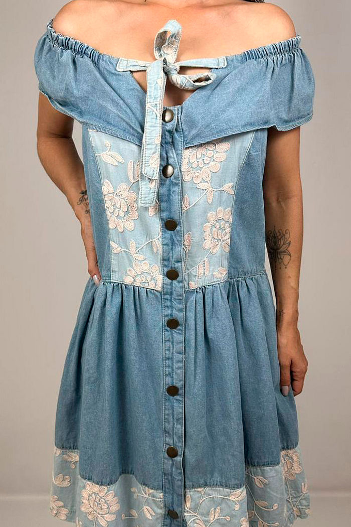 VESTIDO JEANS BORDADO CLARO