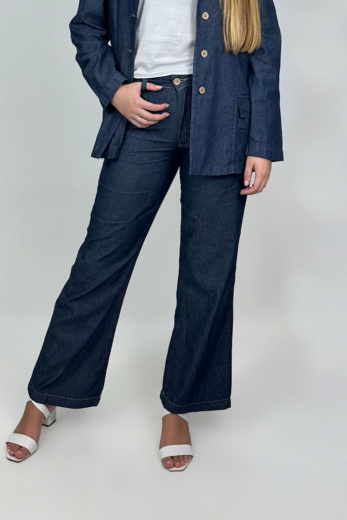 Calça Jeans Mom Com Prega Teca