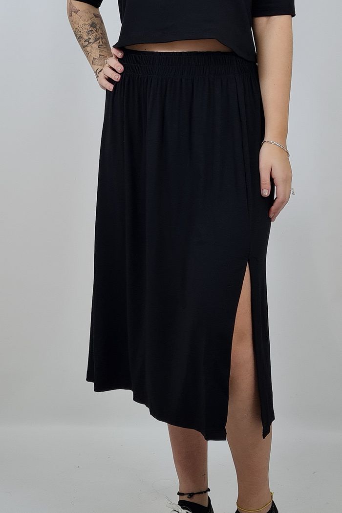 SAIA MIDI PRETA RAFAELA PRETTY GIRL