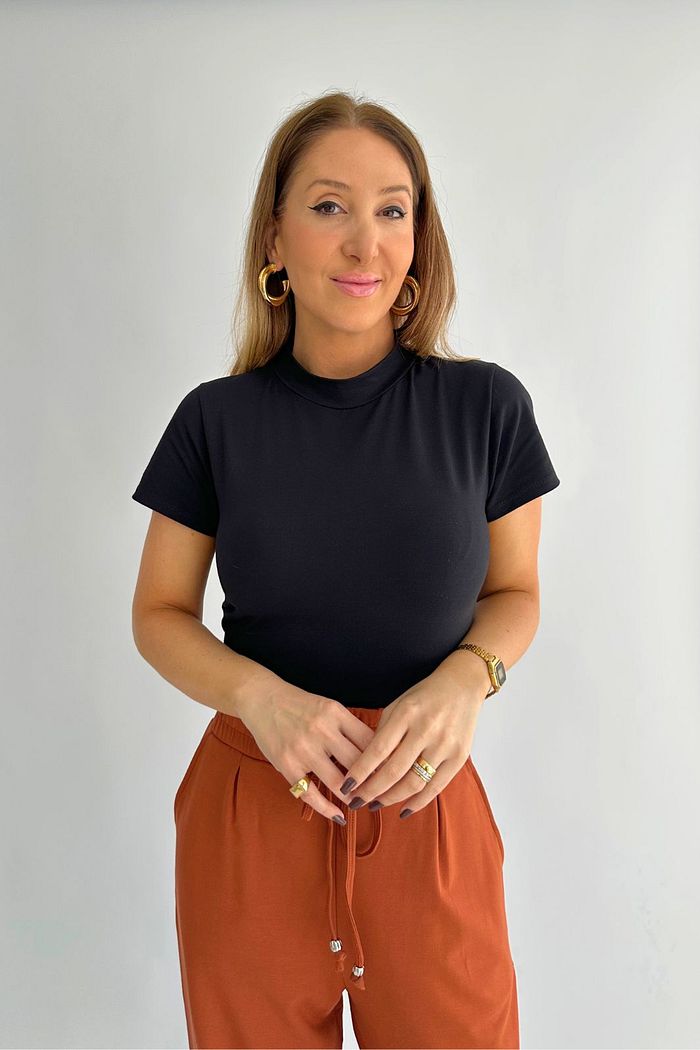 Cropped Básico de Algodão Emily Preto