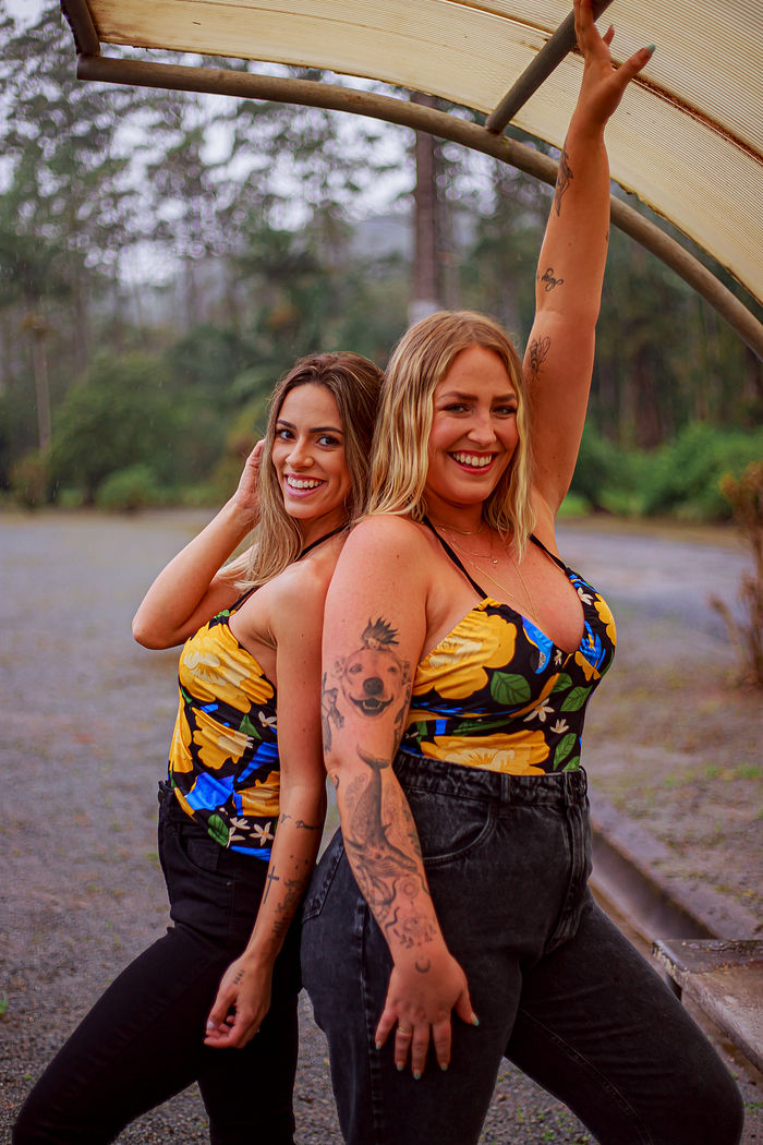 Blusa Feminina com Amarração Natália Tropical