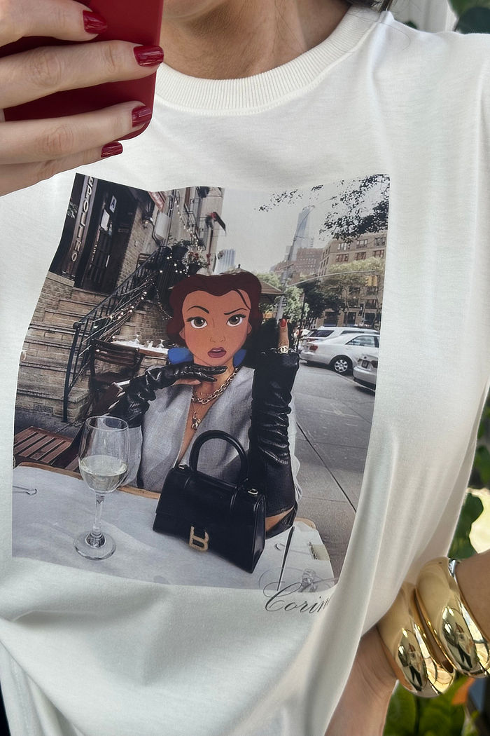 T-Shirt Feminina Over Princesa Bela