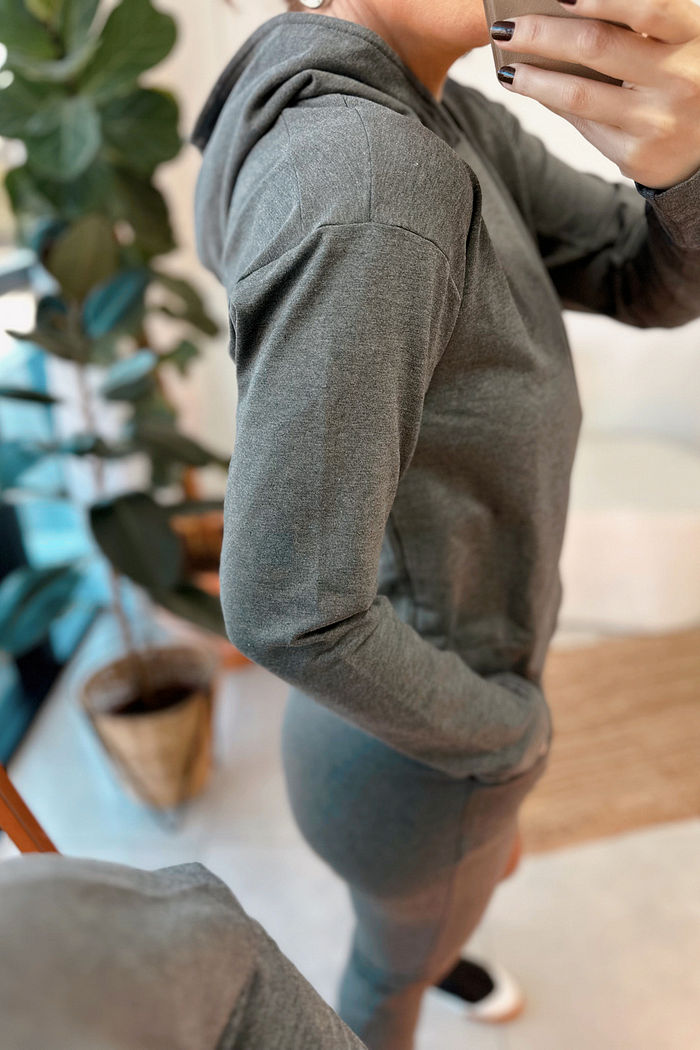 Moletom Feminino Com Recortes e Capuz JULIANE