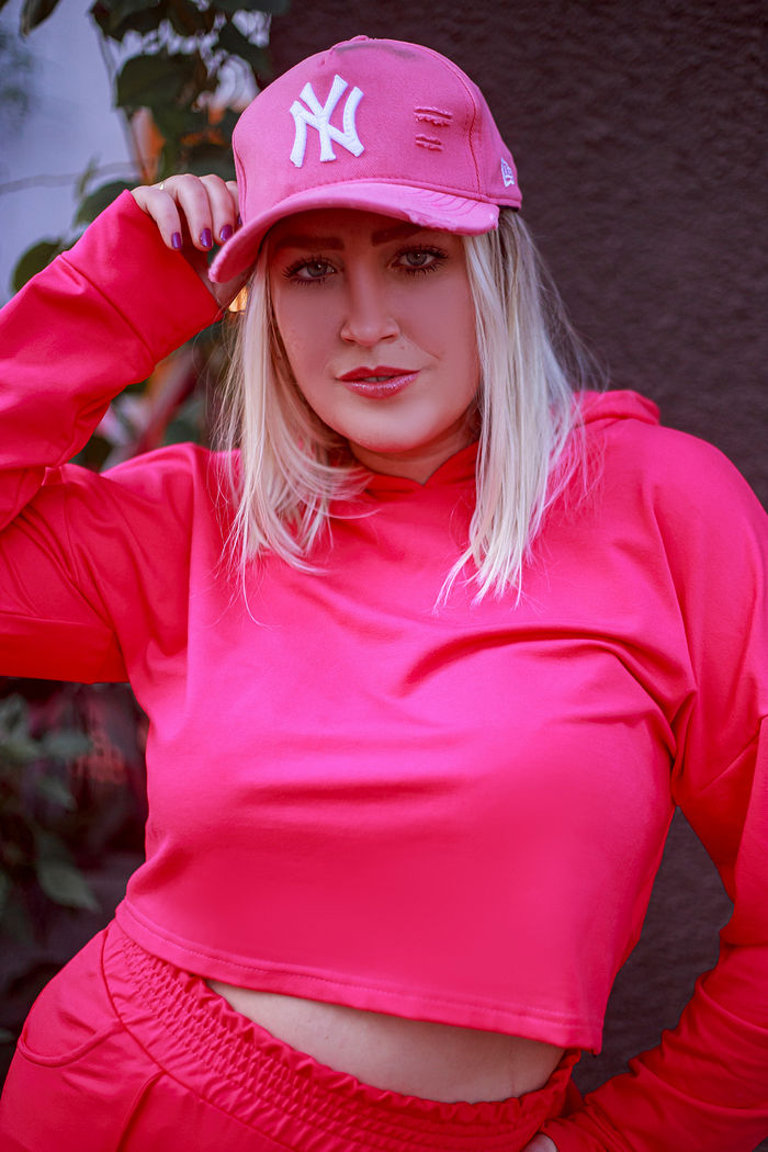 Moletom Cropped Feminino com Capuz Naomi