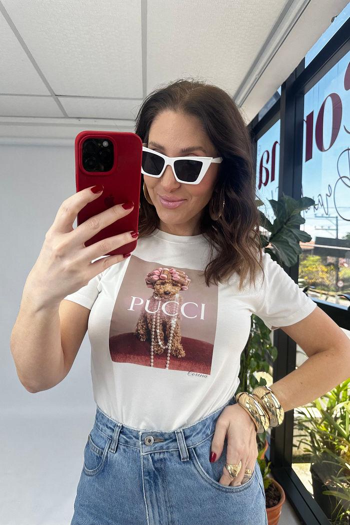 T-Shirt Feminina - Dog Pucci