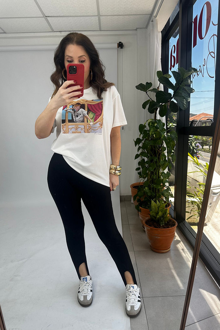 T-Shirt Feminina Over Princesa Carruagem