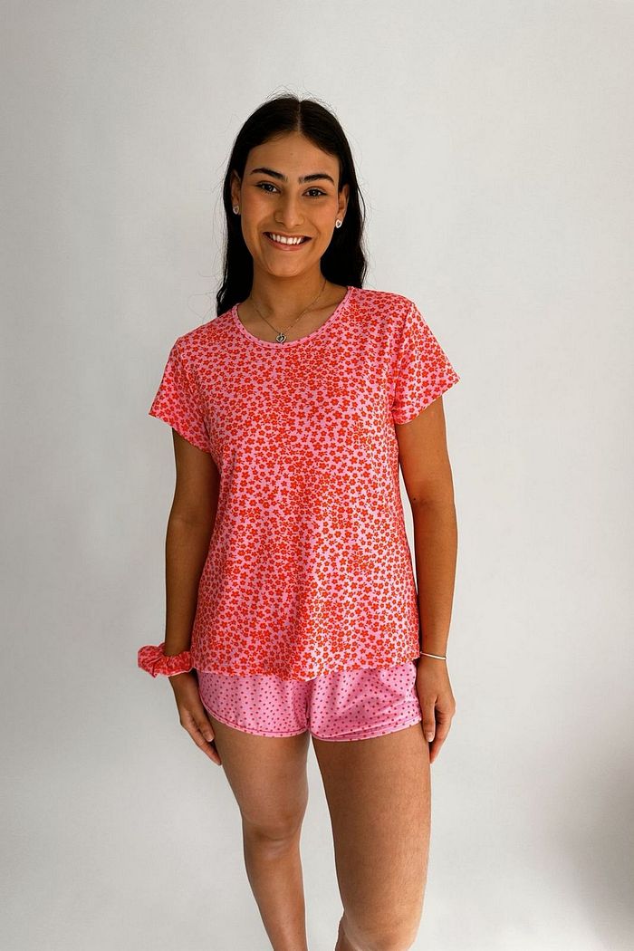 Pijama Feminino Manga Curta com Short - Sonho Astral Rosa