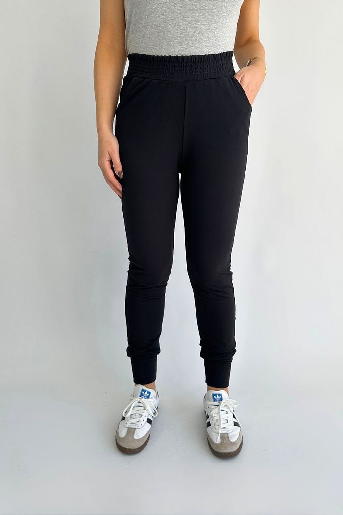 Calça Moletom Feminina Corina - Preta