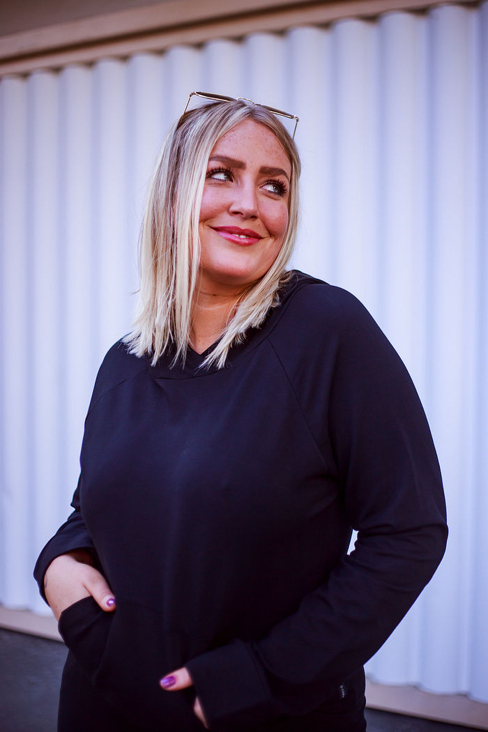 Moletom Básico Canguru Feminino Stella