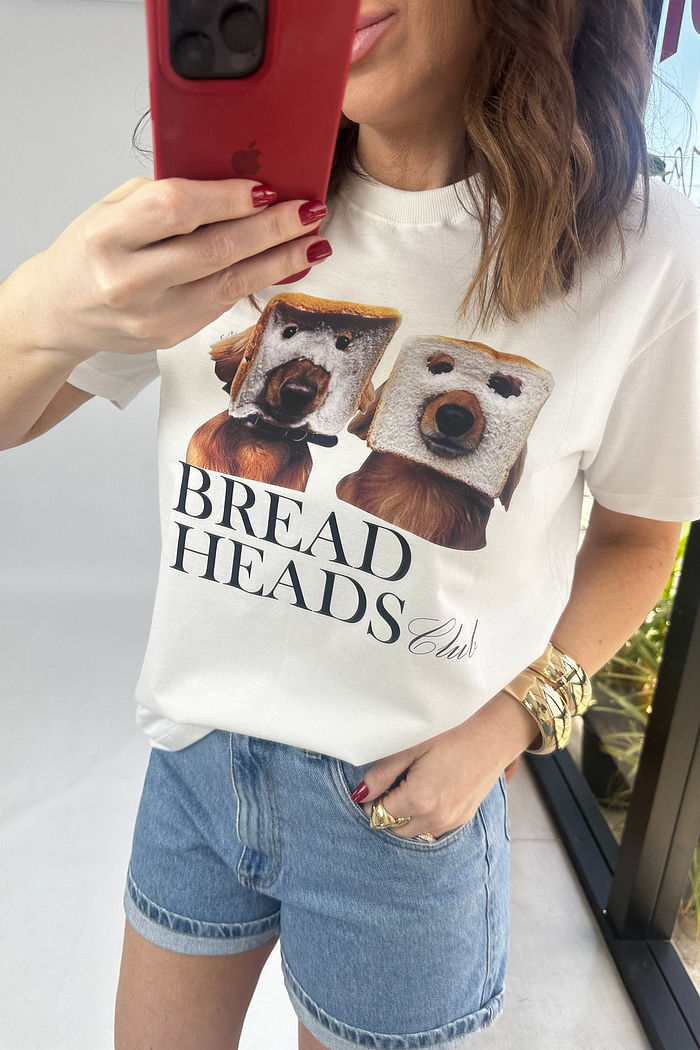 T-Shirt Feminina Over Dog Pães