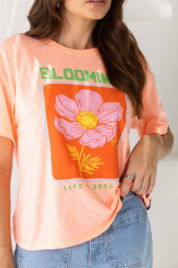 T-Shirt Oversized Feminina Meia Malha Blooming Laranja Neon