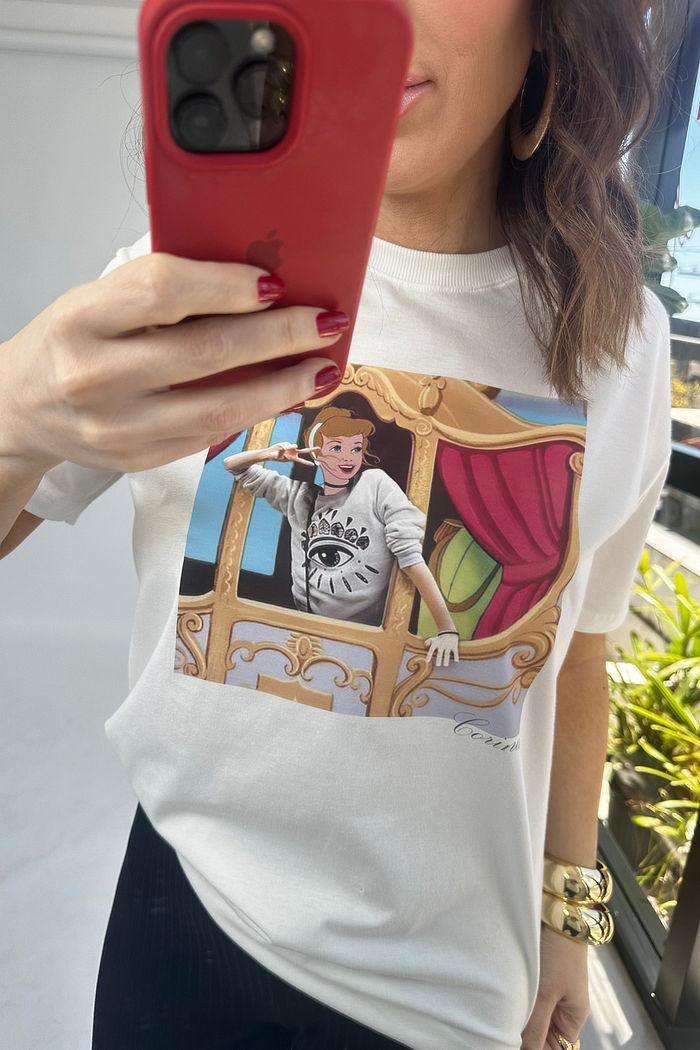 T-Shirt Feminina Over Princesa Carruagem