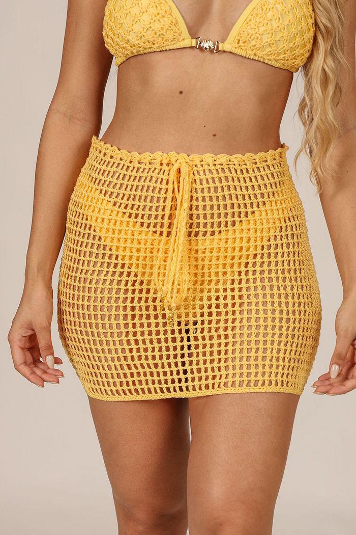 SAIA CROCHÊ CURTA - AMARELA