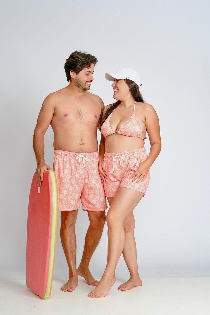 TROPICAL ORANGE - KIT CASAL (BERMUDA FEMININA + BERMUDA MASCULINA)