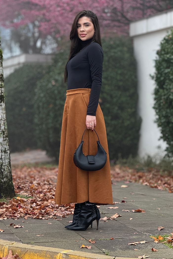 Saia Evasê Suede Caramelo