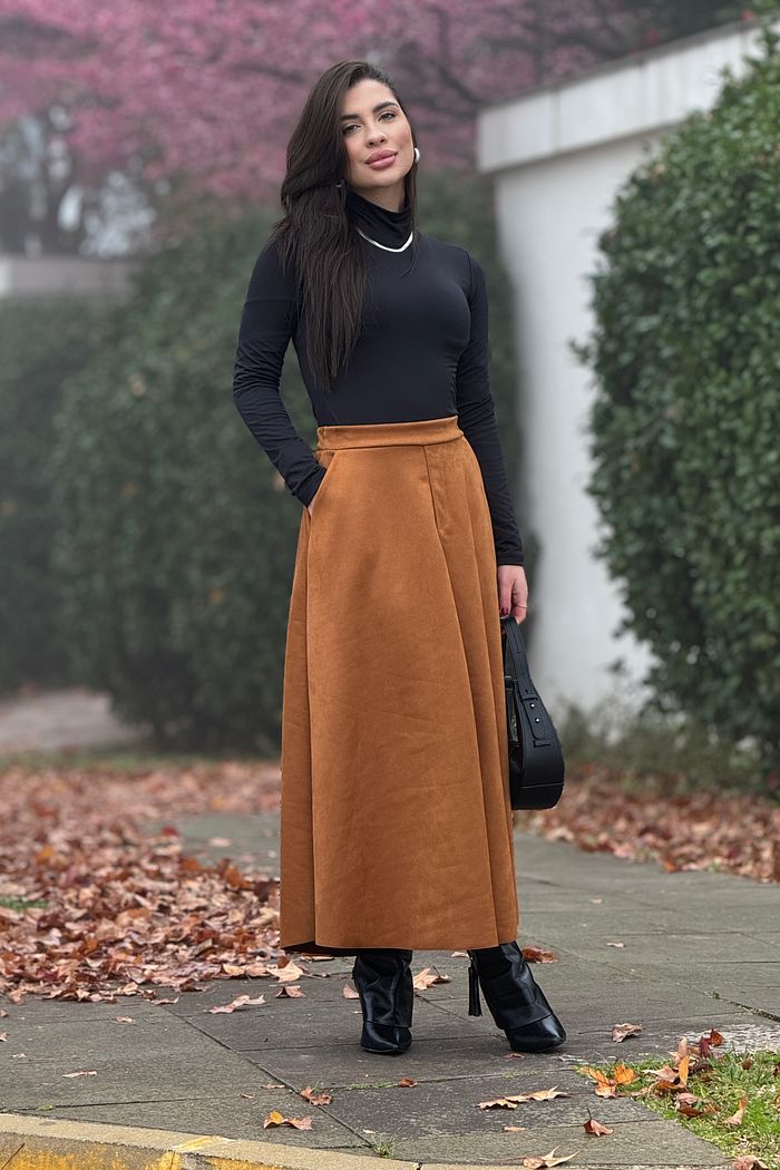 Saia Evasê Suede Caramelo