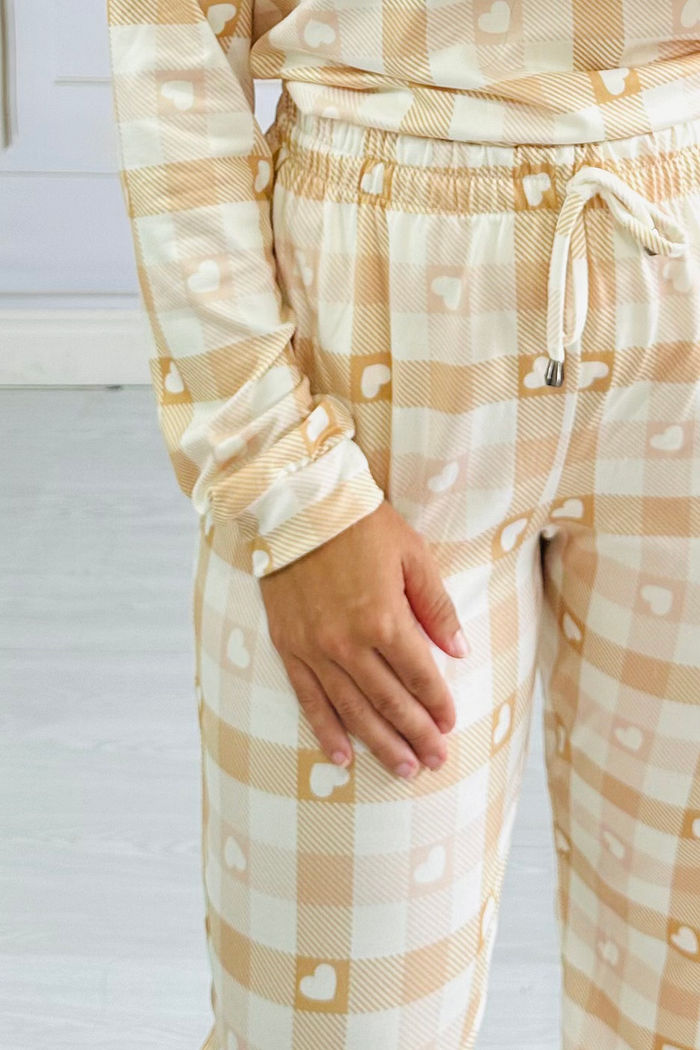 Pijama Manga Longa Minimalista Xadrez com corações Rosê