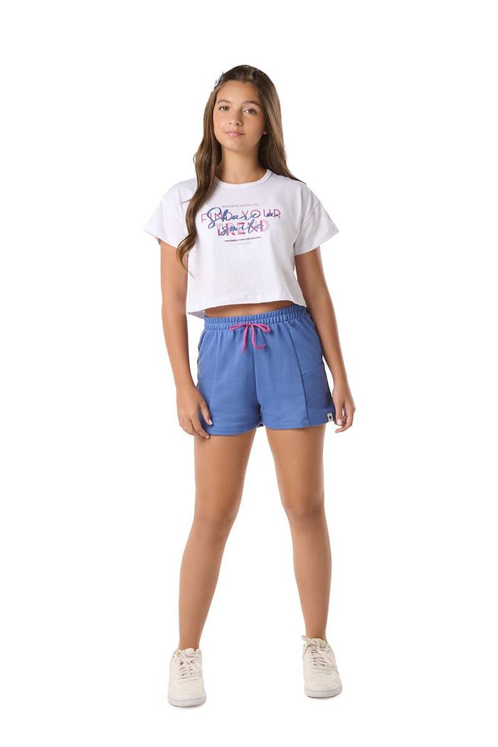 CONJUNTO BLUSA E SHORTS COM RECORTES