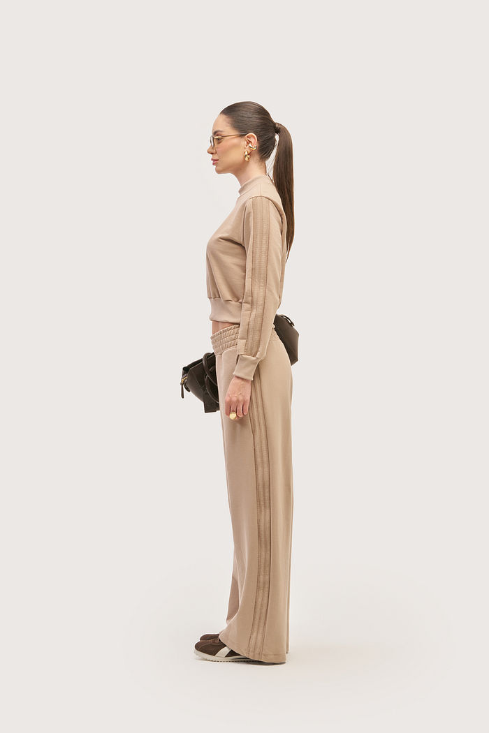 CALÇA MOLETINHO WIDE LEG C/ RECORTE