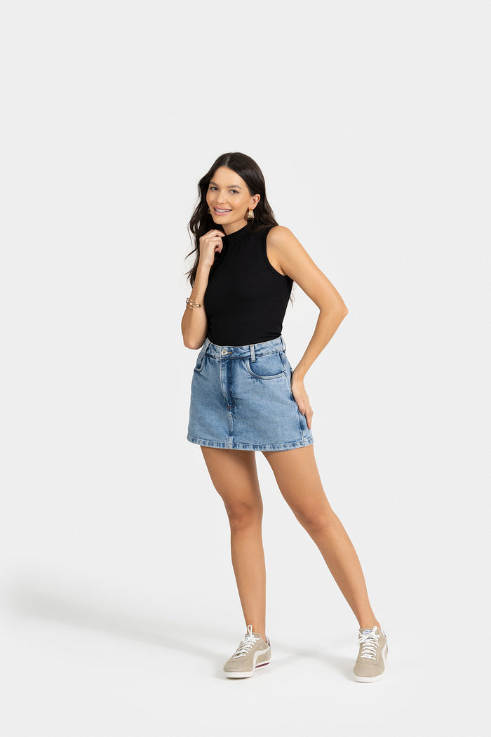 BLUSA CANELADA SEM MANGA COM GOLA ETIQ. CLIPS