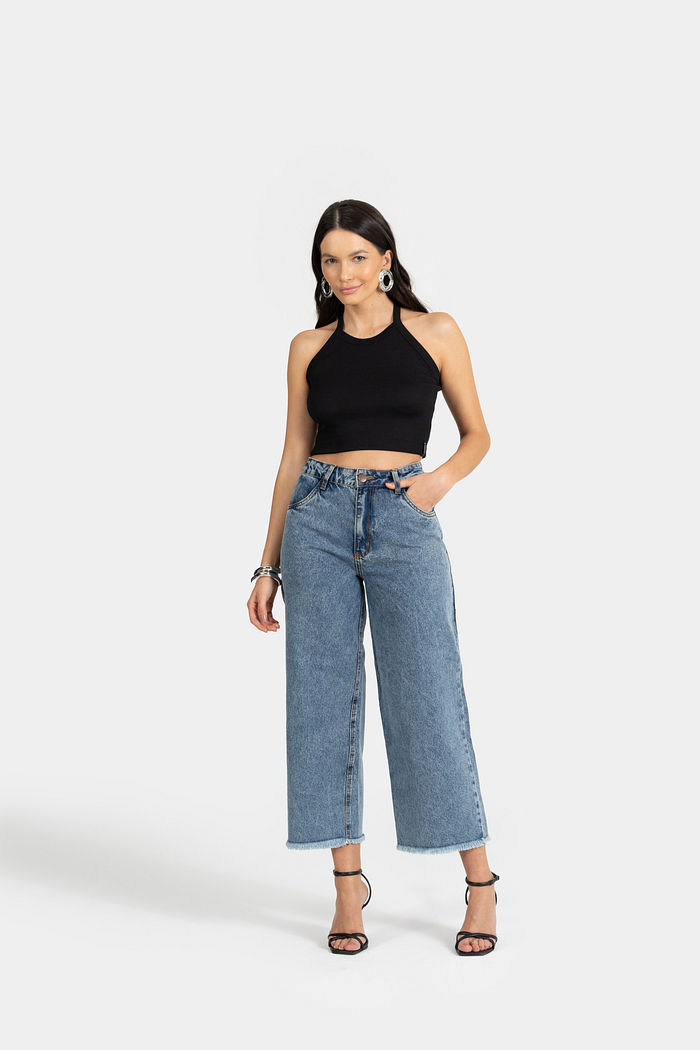 CROPPED REGATA CANELADA DE ALÇA