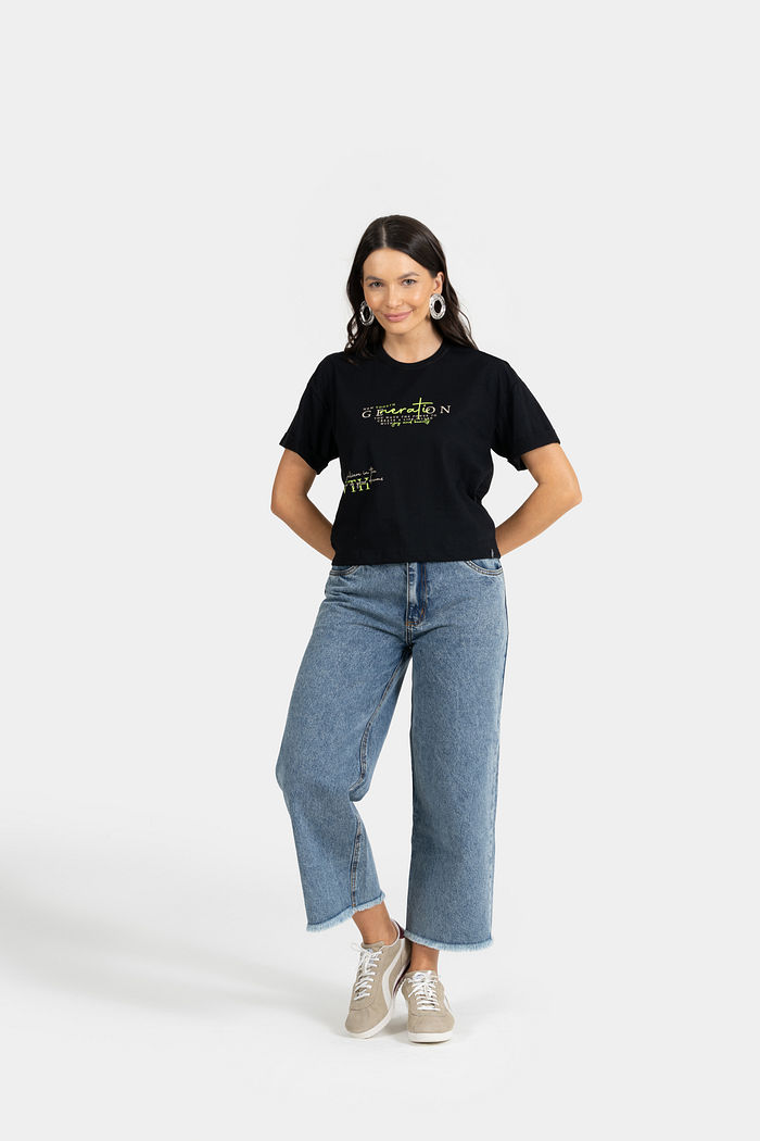 T-SHIRT MEIA MALHA COM DOBRA NAS MANGAS