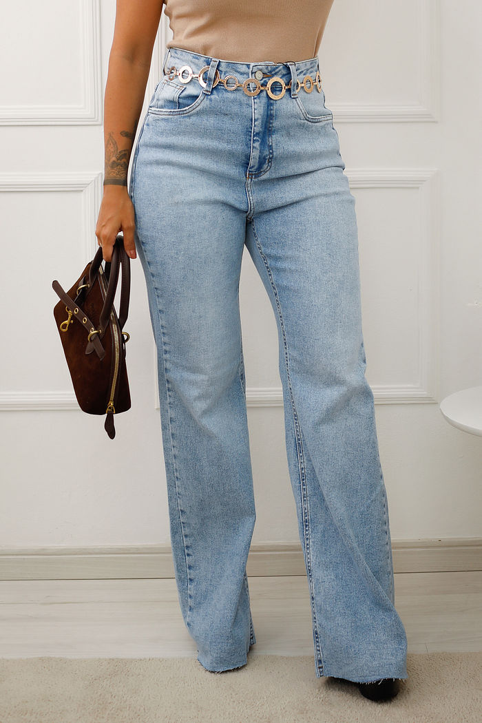 Calça Jeans com Elastano - Modelagem Wide Leg Cintura Alta com Corte a Fio - Azul Claro