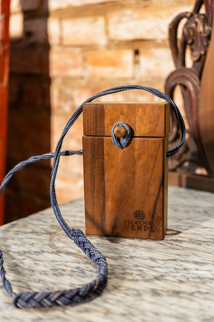 Bolsa de madeira Ternura - vertical