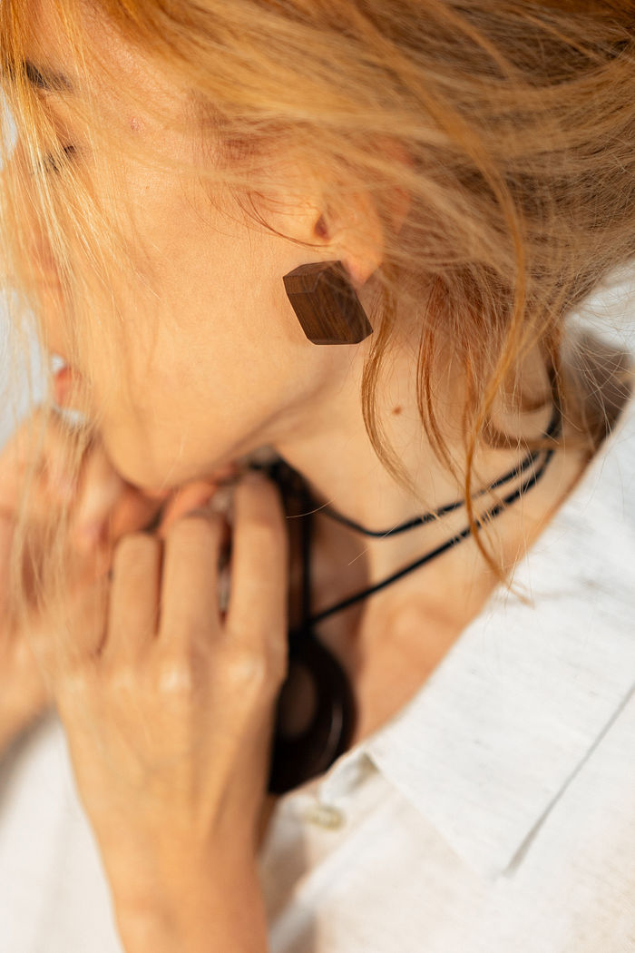 Brinco de madeira Sol - médio