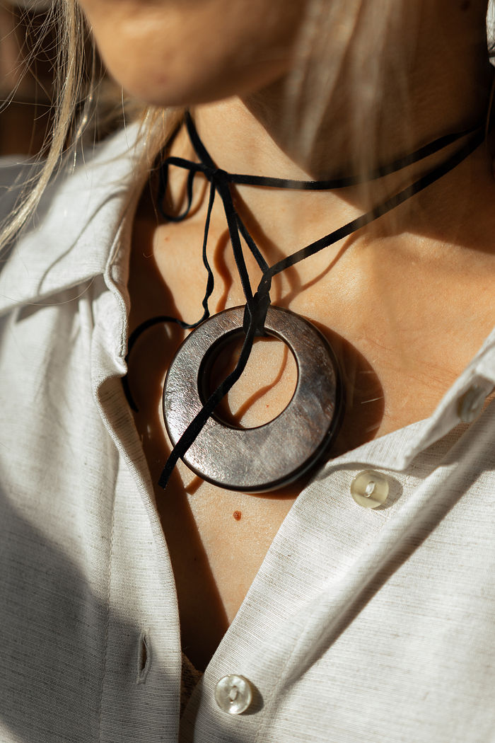 Colar de madeira Círculo - canela