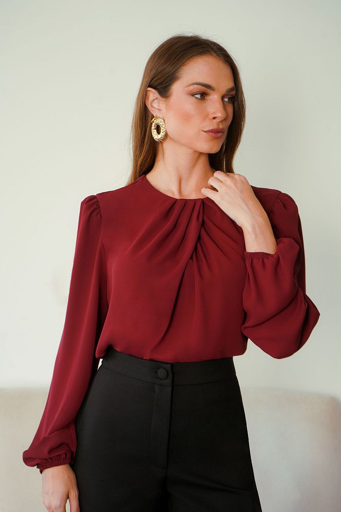Blusa Crepe Pregas No Decote - Donna Ritz