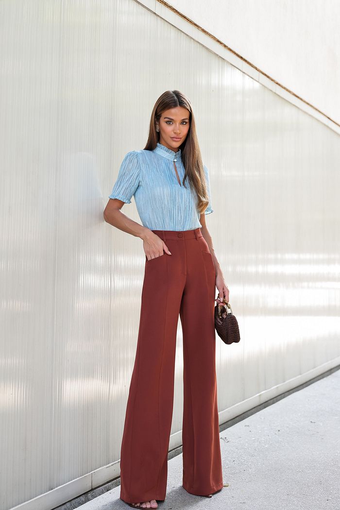 Calça Wide Leg Com Recorte Bolso - Doce Flor