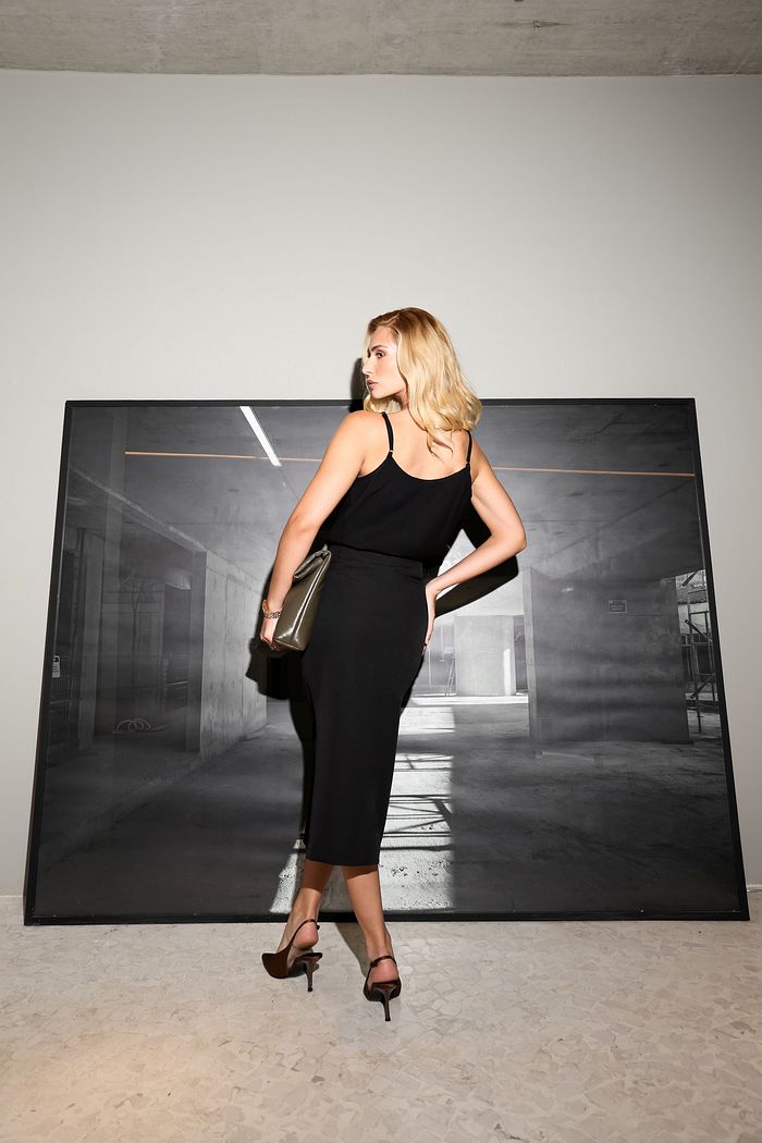 Saia Midi Lápis Com Fenda - Doce Flor