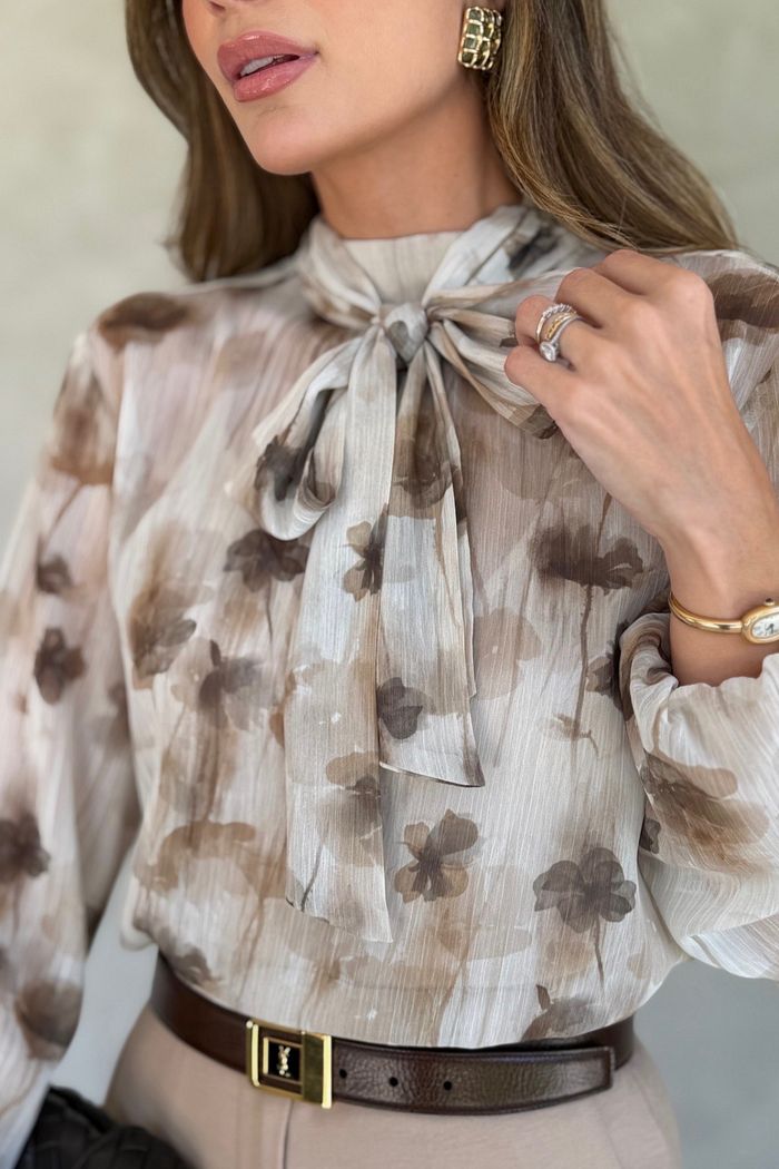Blusa Gola Laço Estampa Floral Exclusiva - Donna Ritz