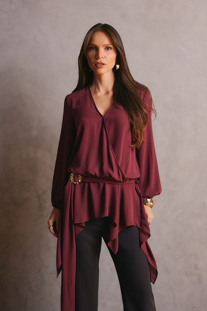 Blusa Crepe Barra Assimétrica - Unique Chic