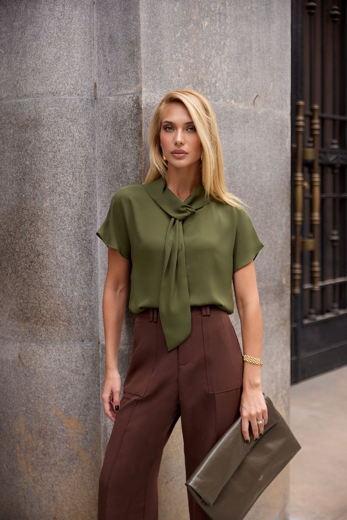 Blusa Crepe Transpasse Decote - Milalai