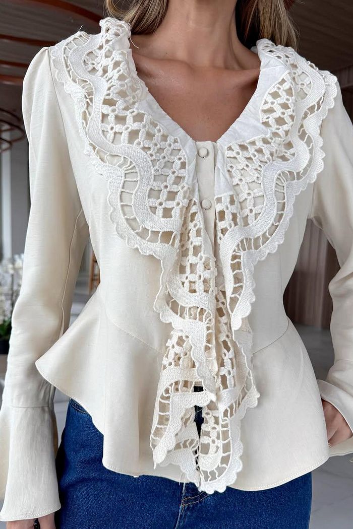Blusa Viena com Renda e Babado
