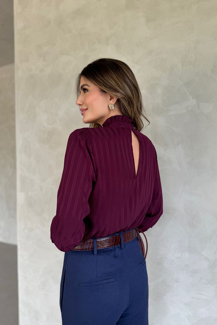 Blusa Gola Franzida Manga Longa Botões - Doce Flor