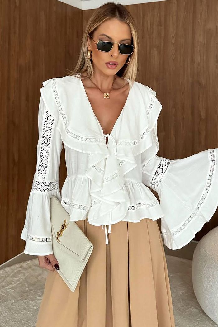 Blusa Cropped Aurora Babados Laço e Renda