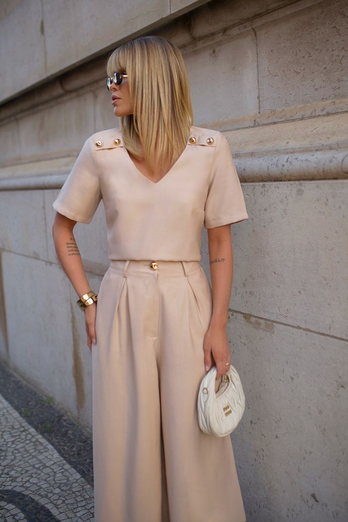 Blusa Decote V Alfaiataria Viscose - Milalai