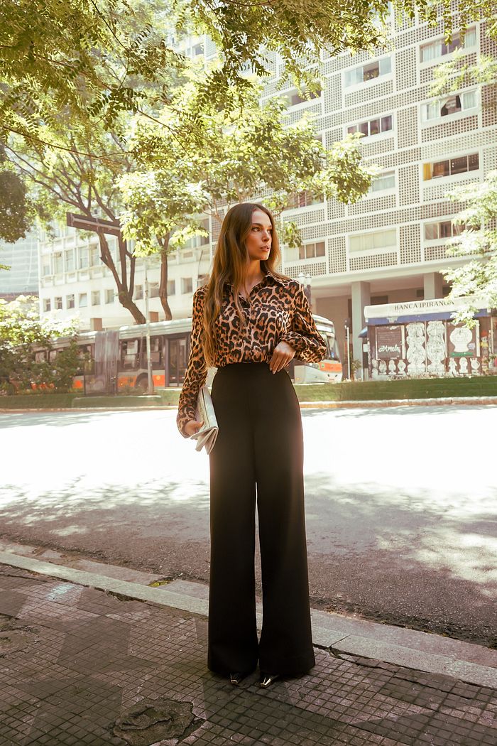 Camisa Crepe Estampa Onça - Donna Ritz