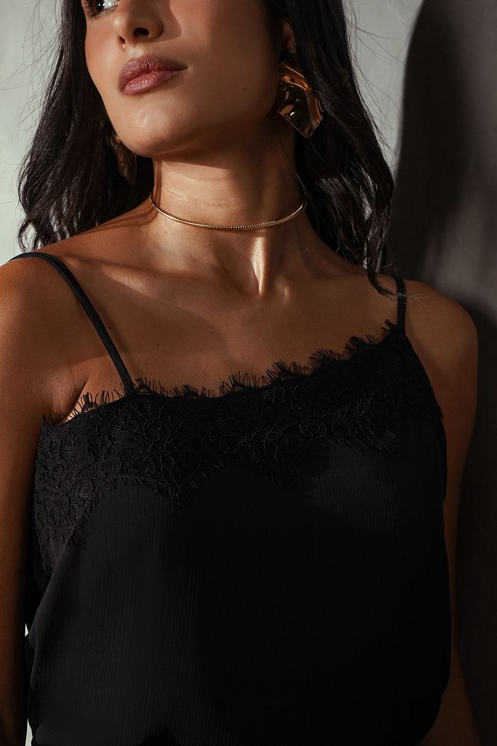 Regata Yoryu Assimétrico Renda - Donna Ritz