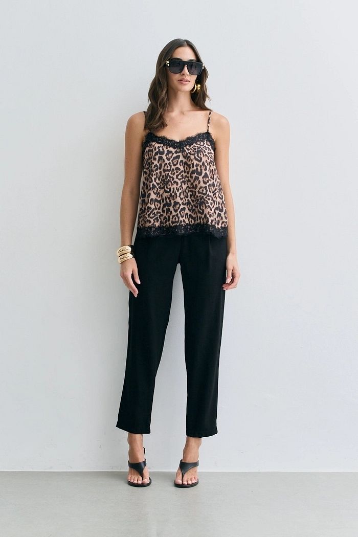 Regata Com Detalhe Renda Estampa Onça