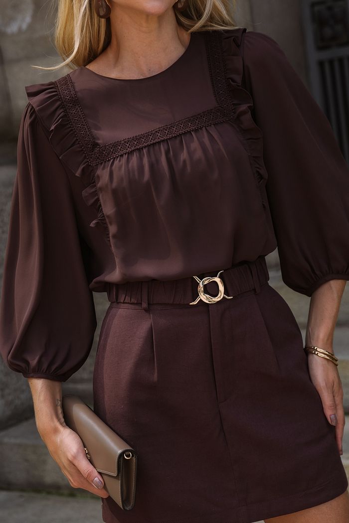 Blusa Crepe Decote Renda E Babado - Milalai