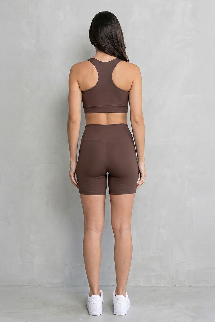 CONJUNTO FITNESS FEMININO TOP E SHORT MARROM BENDITO FAROL