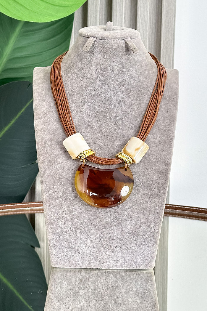 COLAR ANDREIA - CARAMELO