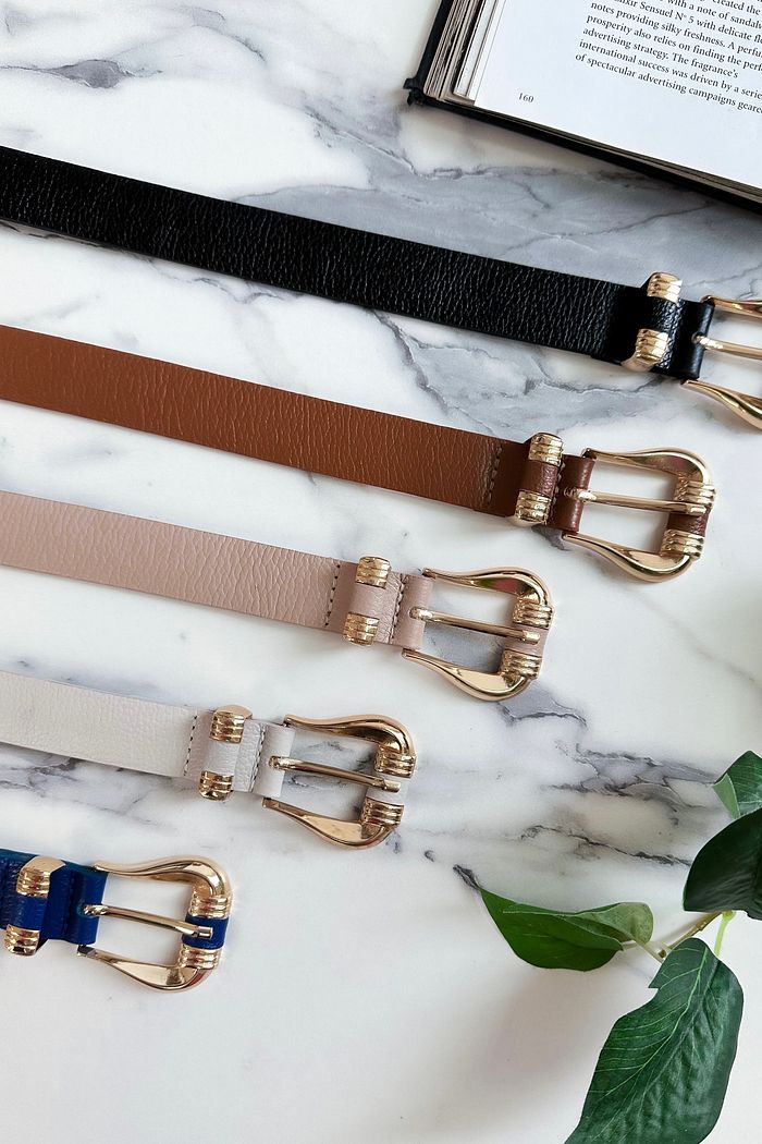 CINTO COURO C/ PONTA DOURADA NEUSA