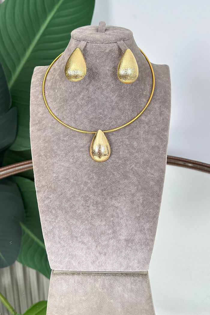 CHOKER DOURADA MICHELE -  NA COMPRA DA CHOKER, GANHE O BRINCO!