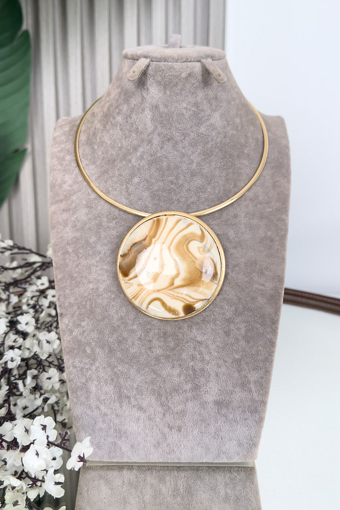 COLAR DOURADO VALÊNCIA - BEGE C/ OFF