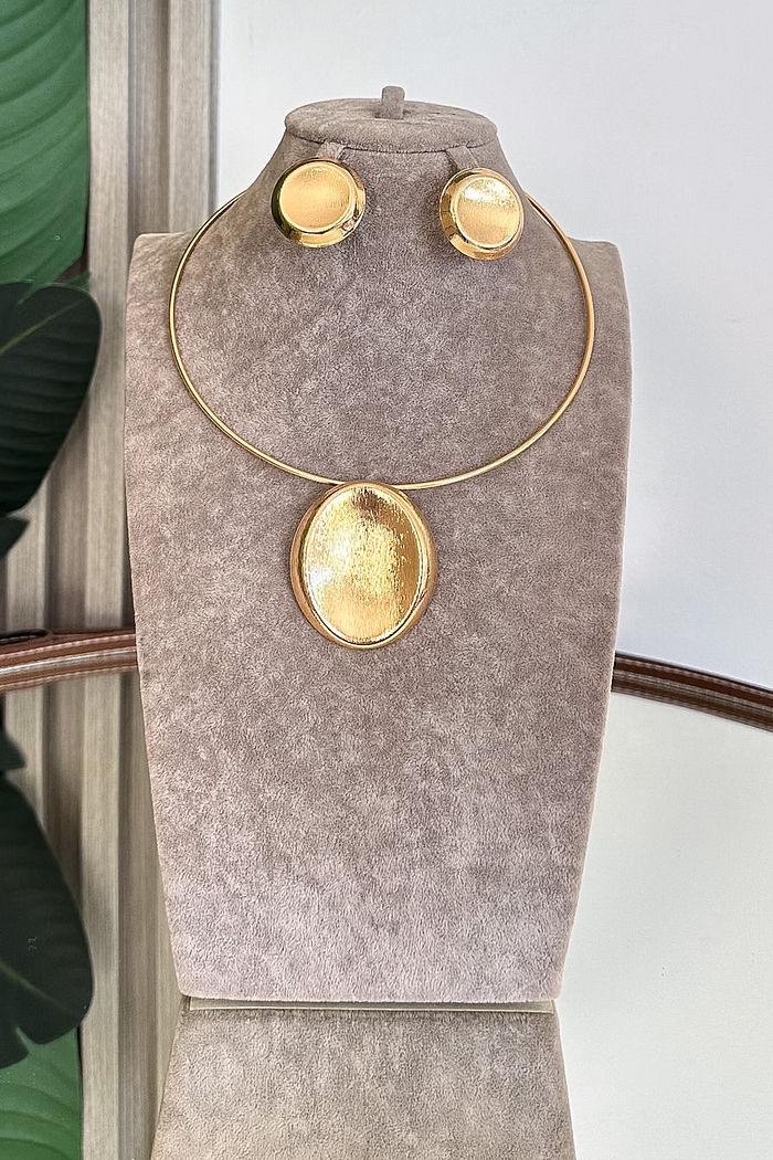 CONJUNTO COLAR E BRINCO SANDRA